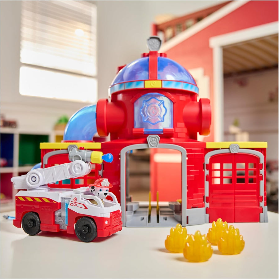 PAW Patrol - Pat Patrouille - Caserne De Pompiers Fire Rescue - Voiture Figurine Marcus À Collectionner - Effets Sonores Et Lumineux - Pat Patrouille Jouet - Voiture Enfant
