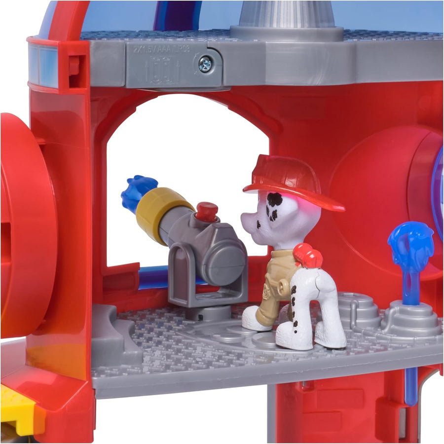 PAW Patrol - Pat Patrouille - Caserne De Pompiers Fire Rescue - Voiture Figurine Marcus À Collectionner - Effets Sonores Et Lumineux - Pat Patrouille Jouet - Voiture Enfant
