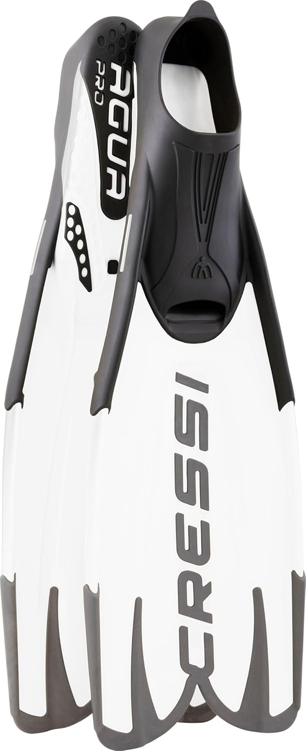 CRESSI Depuis 1946 - Agua Pro Fins - Palme Chaussante Idéales pour la Plongée Snorkeling Apnée Natation en Eau Libre grâce à Leur Construction Robuste et Fiable Taille 42/43