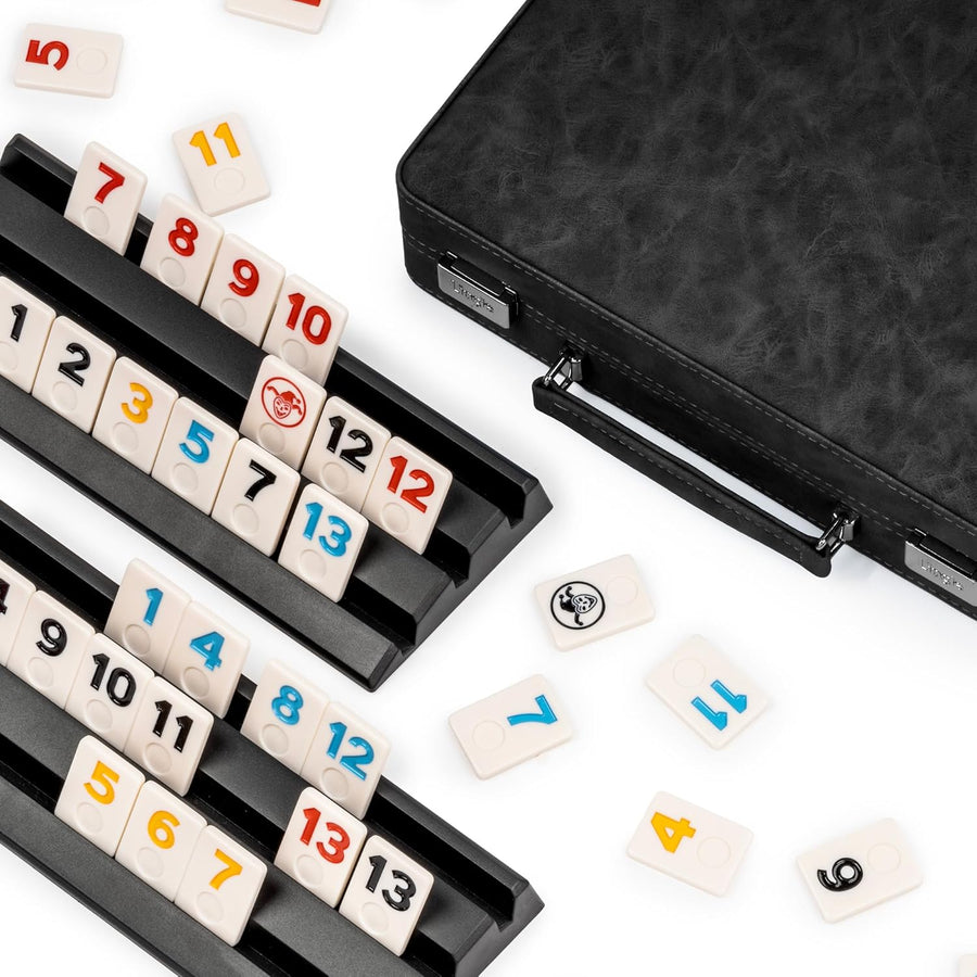 Jeu de rami, 2 à 4 joueurs avec 106 tuiles de rami et 4 supports, jeu de rami de voyage avec étui en simili cuir, jeux de société classiques amusants pour toute la famille