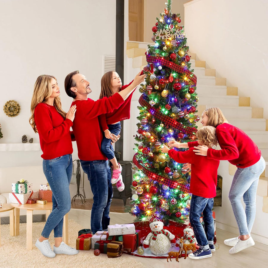 Sapin de Noël artificiel de 230 cm avec lumières LED chaudes et multicolores – Branches en PVC – Support métallique – Pommes de pin, baies rouges